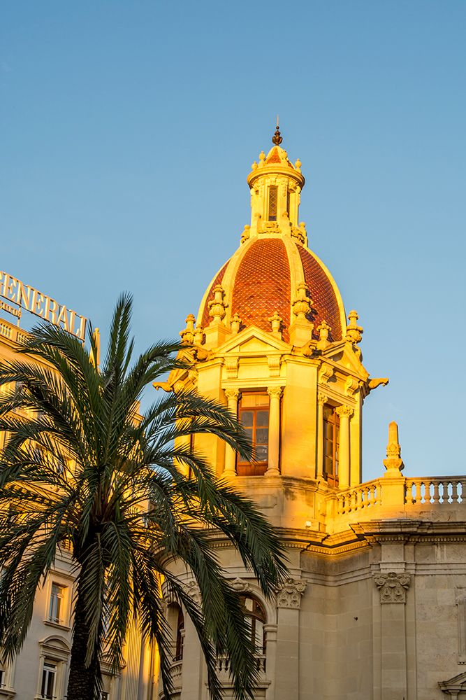 Valencia Town Hall cupola or dome, Plaza del Ayuntamiento, Valencia, Spain.